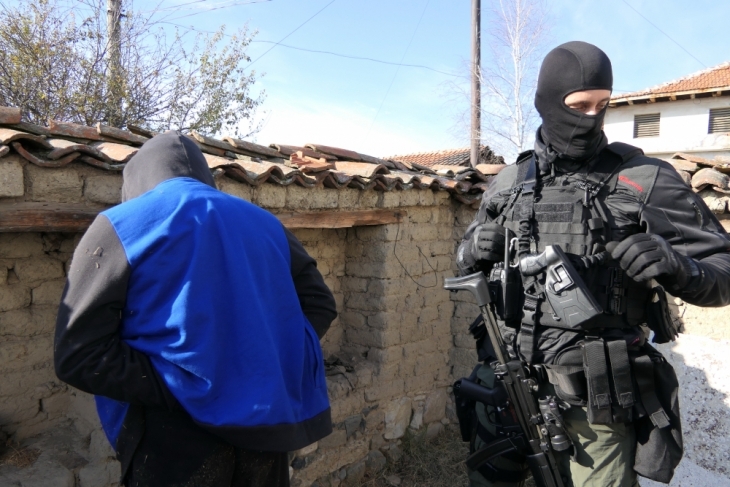 От сутринта под надзора на Специализираната прокуратура на територията на