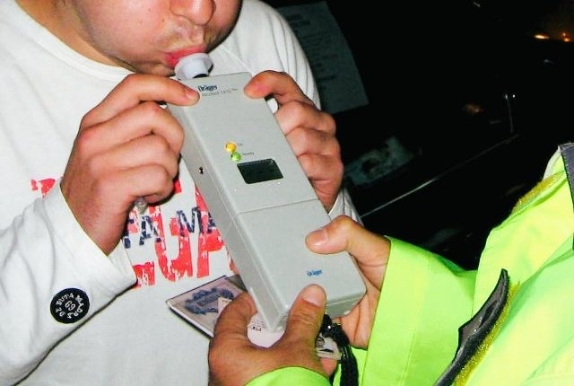 Полицаи са хванали сериозно почерпен шофьор в Монтана предадоха от