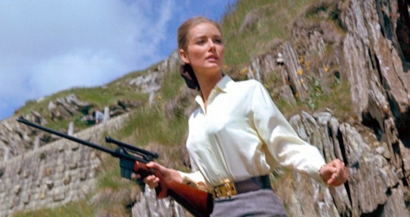 Английският модел и актриса Таня Молет е починала на 77 годишна