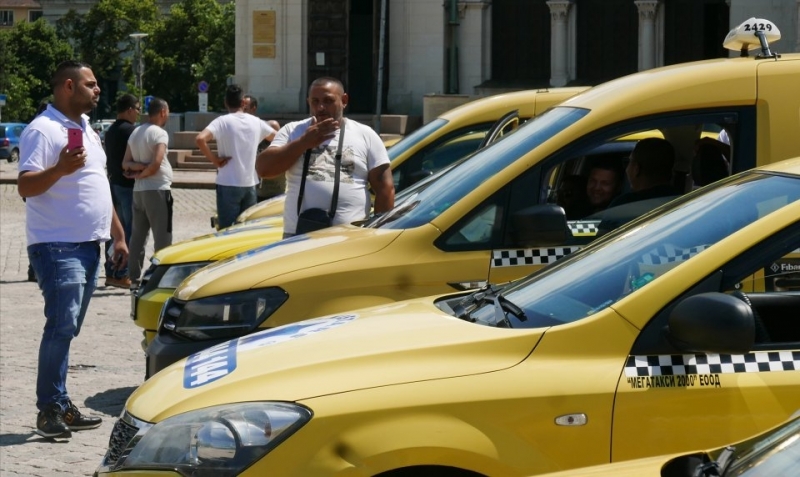 По предложение на кмета на Мездра Иван Аспарухов Общинският съвет