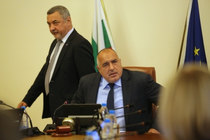 Премиерът Бойко Борисов е приел оставката на вицепремиера Валери Симеонов