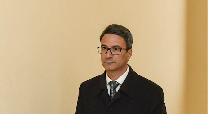 Държавата в лицето на Комисията за противодействие на корупцията и