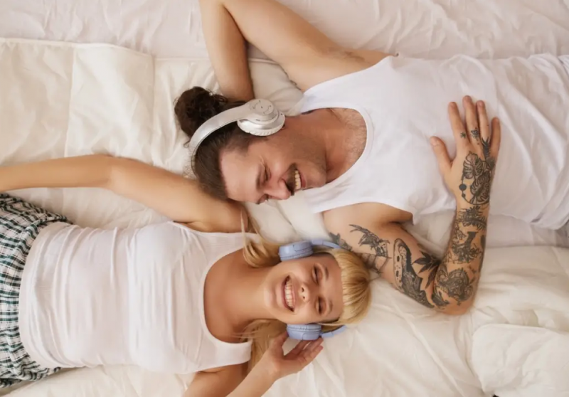 Любима песен в профил за запознанства увеличава вероятността за харесване