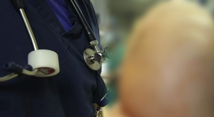 Лекари отстраниха 60 килограмов тумор от яйчника на млада американка 38 годишната