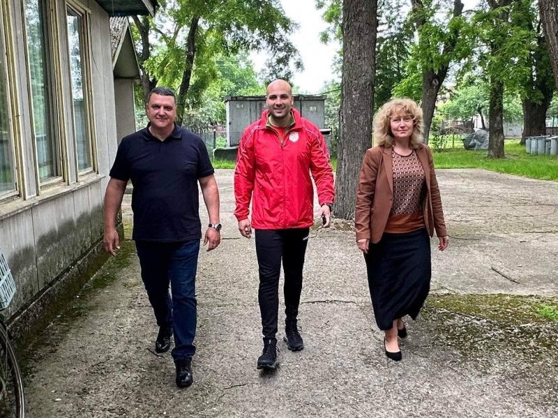 Кандидатът за народен представител от ГЕРБ СДС Мартин Харизанов се срещна