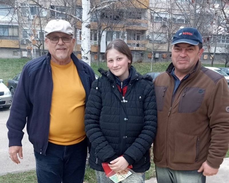 Сдружение Благотворни приятели подари портативен кислороден концентратор на болна жена