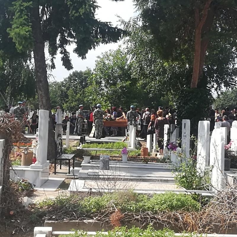 Безсилни сме да изразим болката си от загубата на двамата