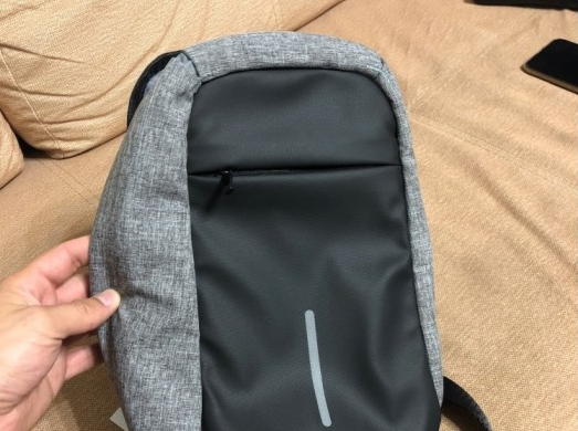 Апаш е задигнал чантичка пълна с пари и дебитни карти