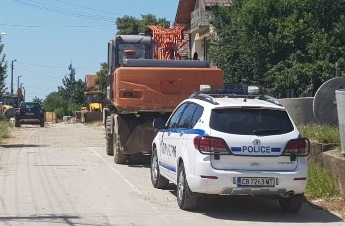 Млад мъж е загинал днес по време на работа по