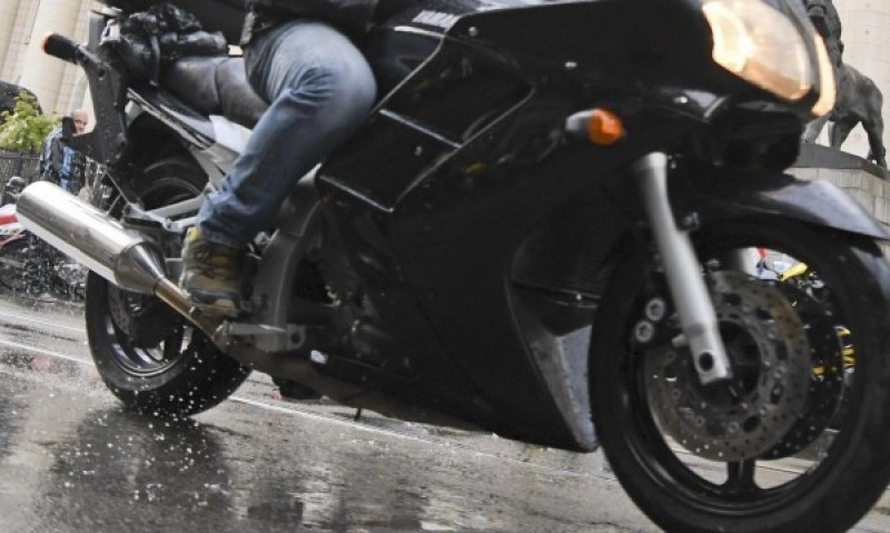 Униформените са спипали водач на нередовен мотоциклет научи агенция BulNews