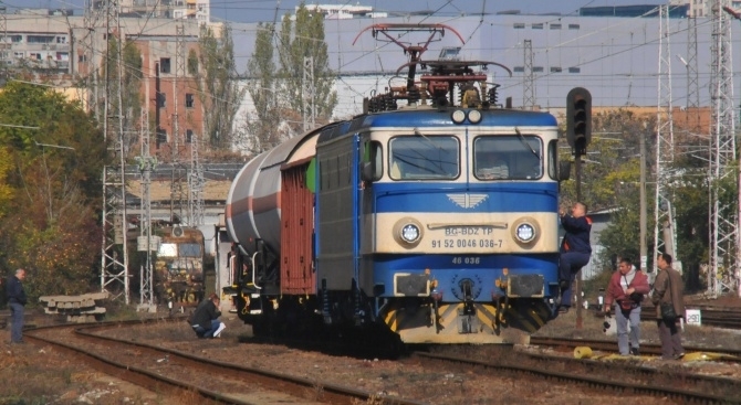 Мъж е загинал след като в блъснат от влак в