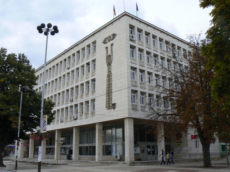 Разкриват приемна за клиенти на „ЕРМ Запад“ и „Електрохолд Продажби“ в Мездра
