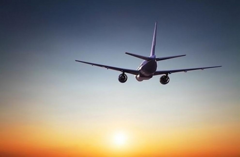 Възрастна жена от Великобритания почина в самолета на прибиране от