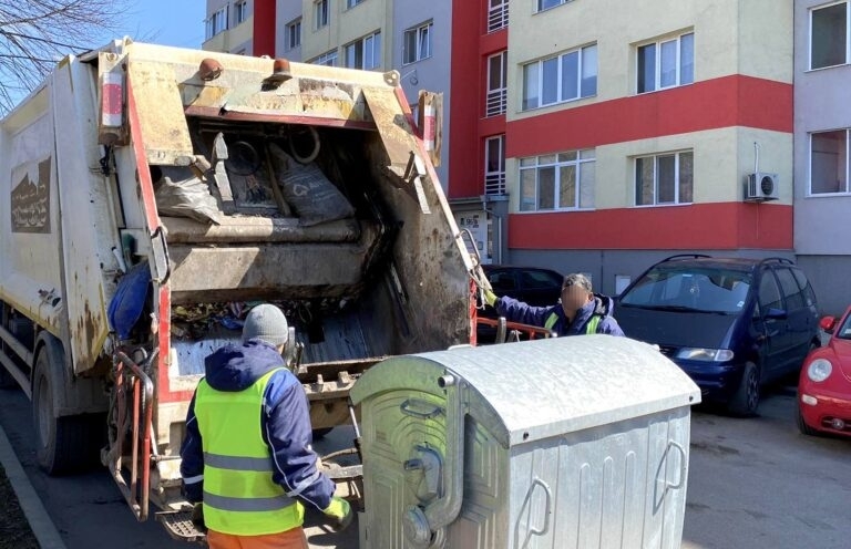 Затруднения в сметосъбирането в Берковица заради аварирала машина