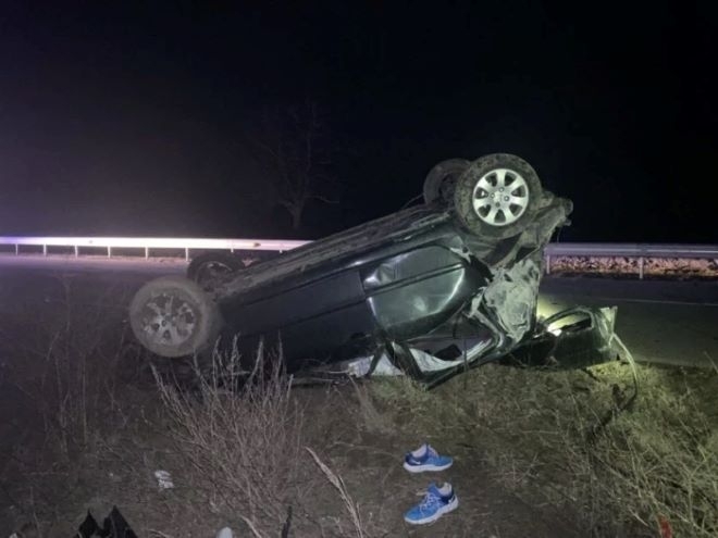 Зрелище в Монтанско! Дрогиран младеж обърна кола по таван, рани себе си и приятел