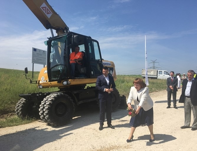 На 23 май 2018 г започнаха дейностите за основен ремонт