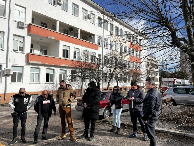 Близки на загиналия мъж в жестоката катастрофа край Краводер се