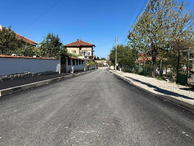 Ремонтът на пътната мрежа в квартал „Бистрец“ е изпълнен на 80%