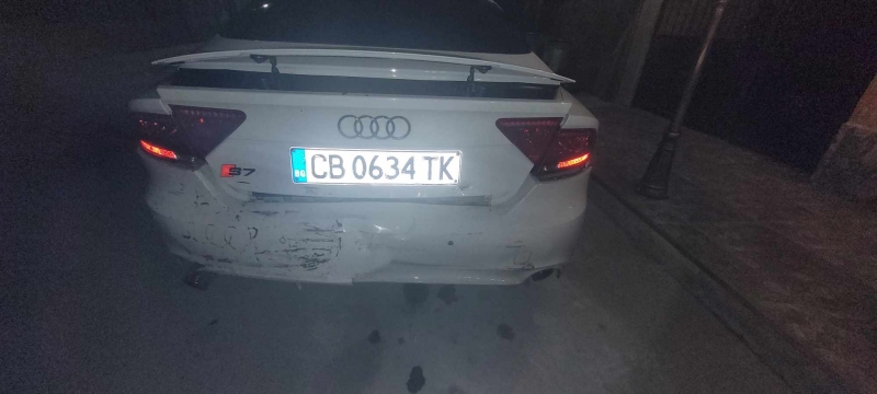 Над 20 души са участвали в масовия бой който се