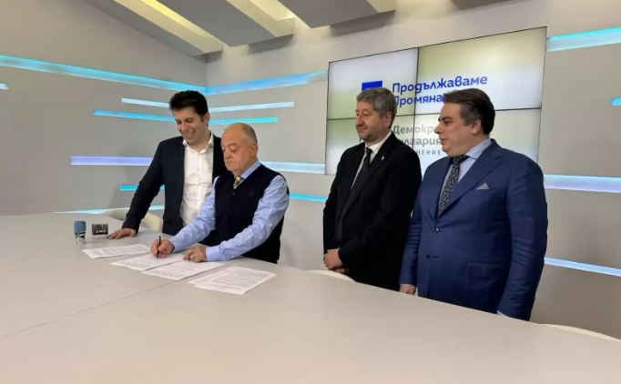 23 партии и 11 коалиции са подали документи в Централната