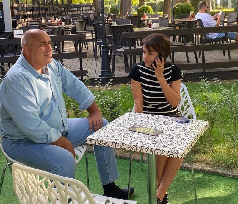 Скандал избухна около днешното пътуване на премиера Бойко Борисов до