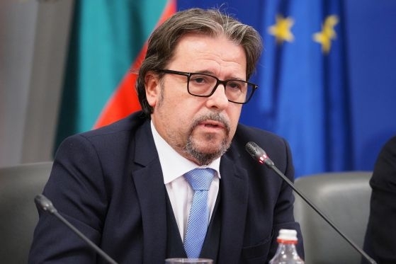 Директорът на НАП: Въвеждането на еврото мина плавно, без сътресения и шокови цени