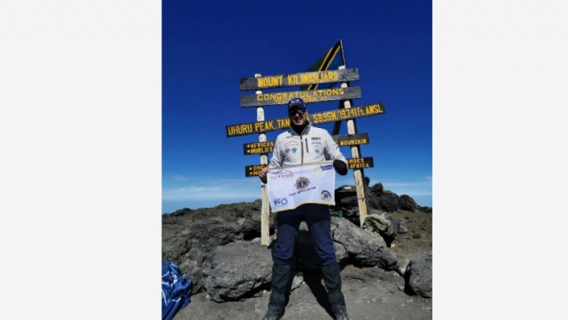 Видинчанинът Мартин Петров изкачи планината Килиманджаро Тази сутрин той сподели