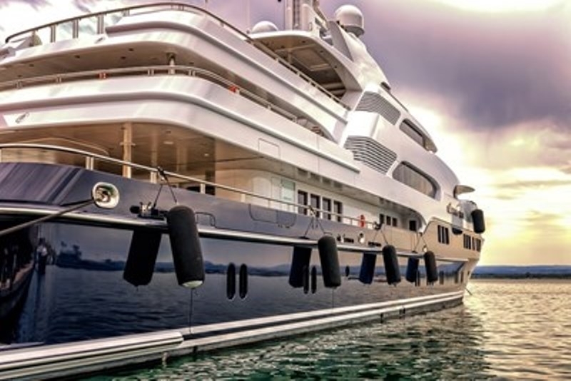 Италианските власти запорираха яхта на български бизнесмен заради неплатени данъци