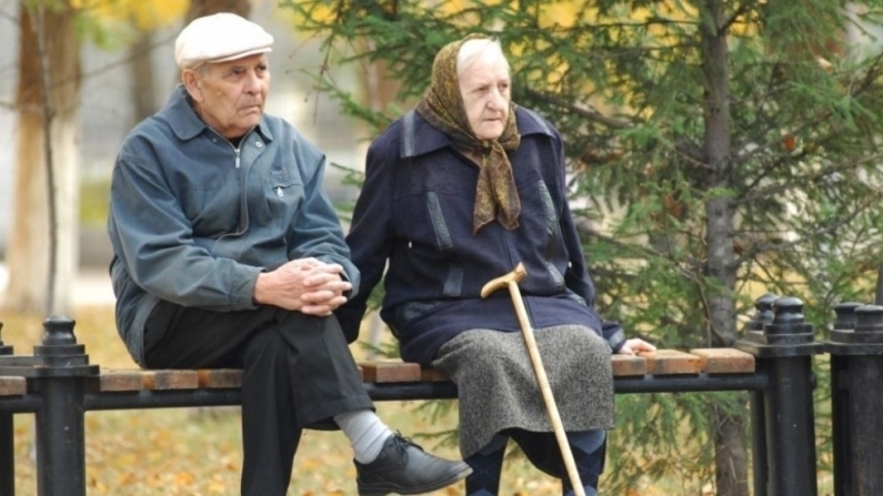 Вдигат възрастта и стажа за пенсия