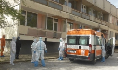 Приеха рисков пациент с COVID-19 във врачанската болница
