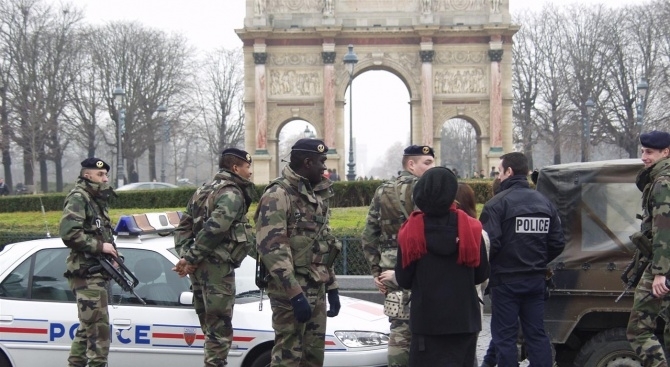 Най малко 11 души пострадаха заради взрив и пожар в Страсбург