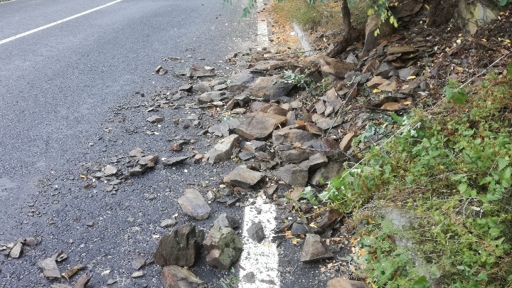 Ограничено е движението в района на Елисейна през Искърското дефиле