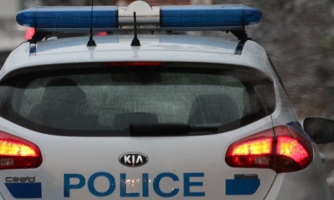 Надрусан заместник председател на секционна избирателна комисия е задържан в Дупница