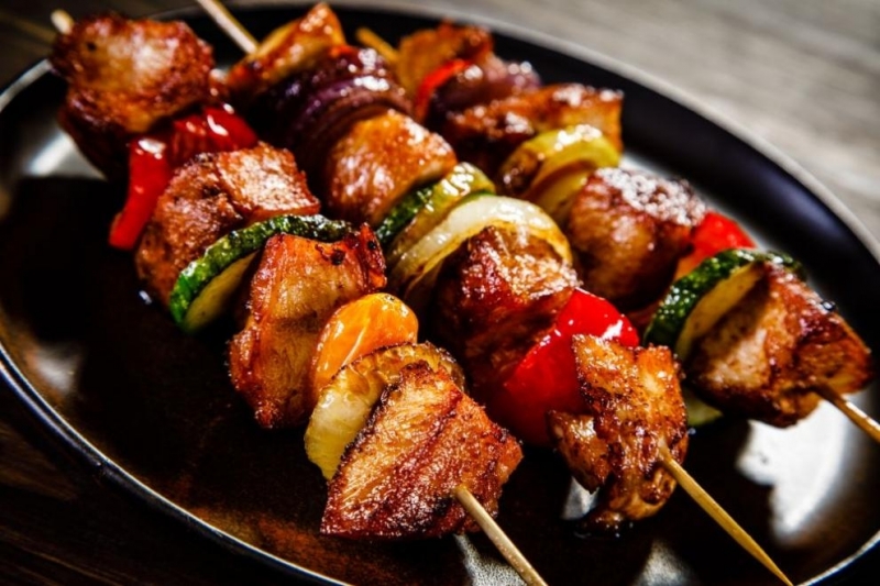 Беззъб турчин счупи рекорда на ресторант в Анталия и изяде