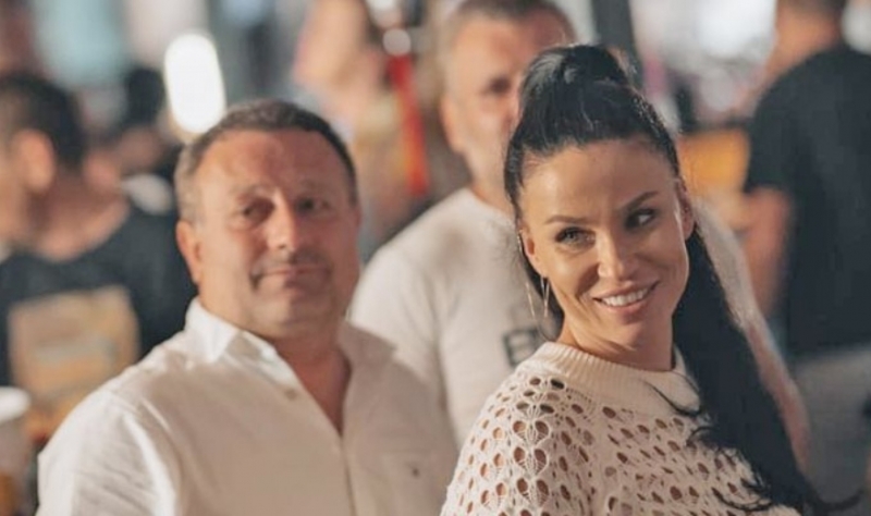 Димитър Рачков се залюби с врачанка научи агенция BulNews
Водещият бързо