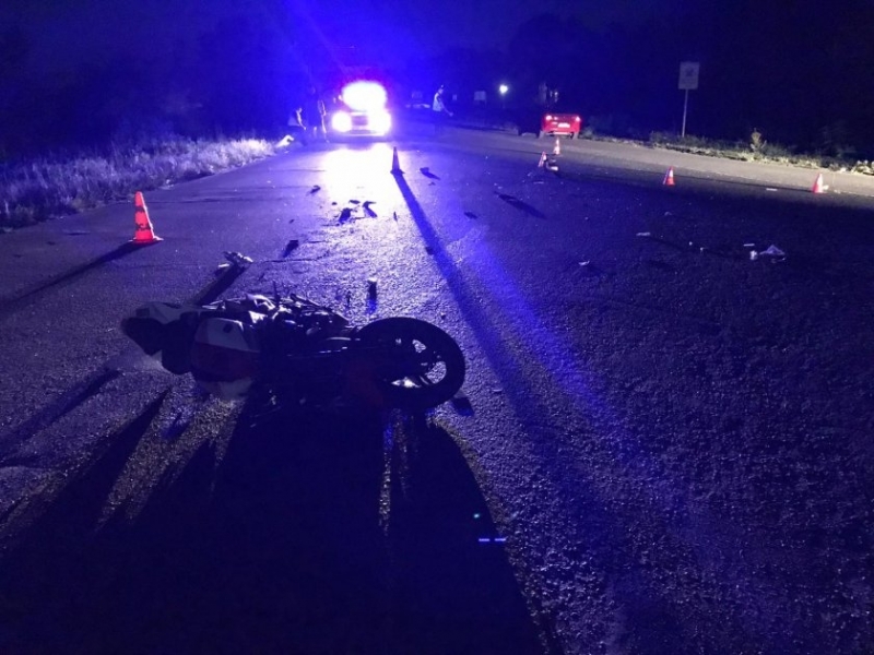 Полицията издирва моторист предизвикал катастрофа във Врачанско и избягал от