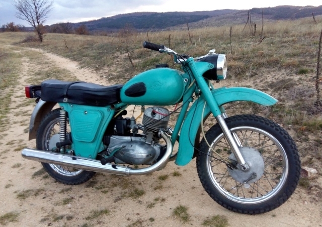 Вчера малко преди обяд пътни полицаи са сгащили в село