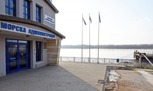 Около 20 прага затрудняват корабоплаването по река Дунав в българско румънския