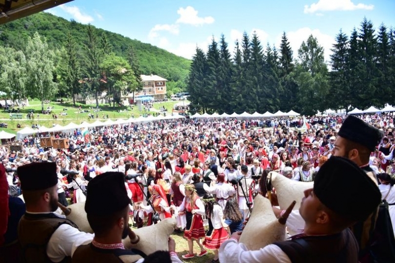 Започна подготовката за юбилейното издание на Национален фолклорен събор Леденика