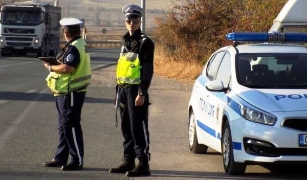 Врачански полицаи са провели 5 спецакции само за денонощие, съобщиха