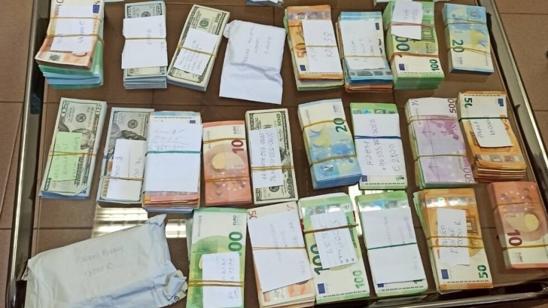 Митничари иззеха 100 000 недекларирани евро на "Дунав мост 2" при Видин