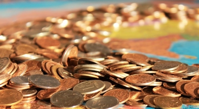 Индонезиец задължен да плати заради развод еквивалента на 10 000