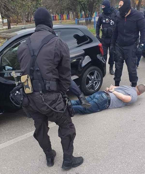 Задържаха 50 годишен криминално проявен мъж в София за кражба на