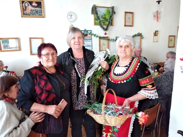 По случай Деня на жената кметът на Борован инж Десислава