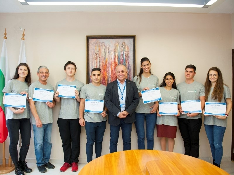 Още осем студенти станаха стипендианти на АЕЦ Козлодуй след като