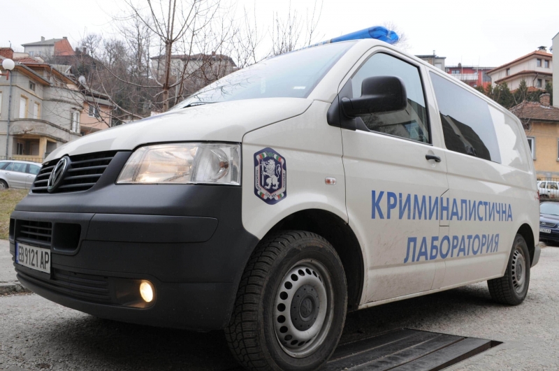Ченгета намериха канабис при обиск на кола във Враца съобщиха