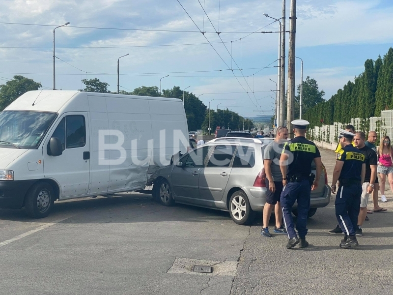 От полицията във Враца излязоха с подробности за катастрофата с