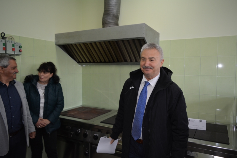 В кухнята на патронажа в село Смоляновци ще се приготвя