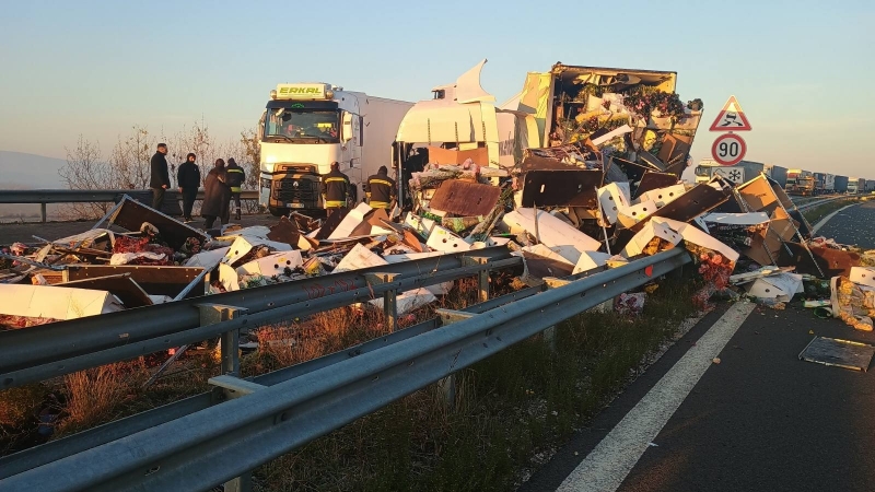 Два ТИР а катастрофираха при 103 ти километър на магистрала Марица в