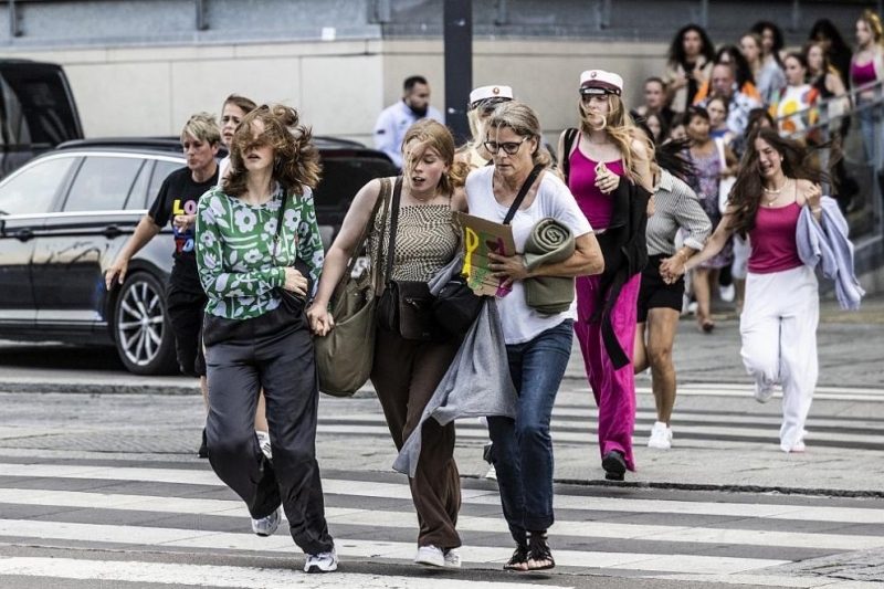 Трима души са били убити а други трима са в